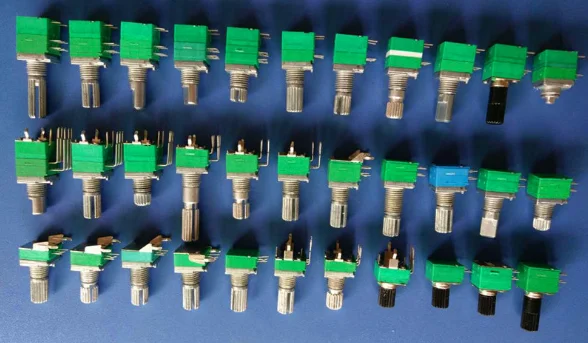 9mm PCb mount vertical potentiometer with push rotary switch