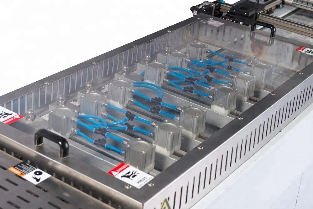 Automatic thermoforming Vacuum Packaging Machine for crab meat stick