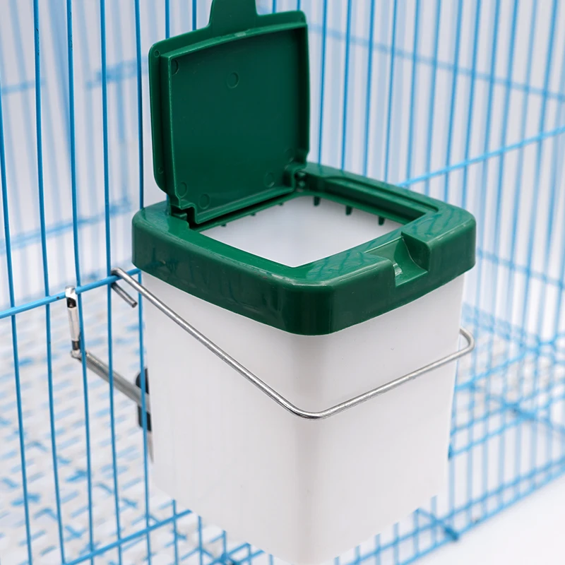 0.5L 1L  Automatic Rabbit Nipple Drinker Cage Hanging Plastic Water Bottle Nipple Water Drinkers for Rabbits