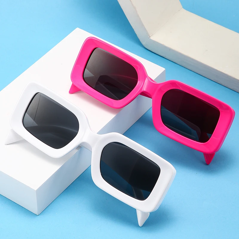 Luxury Brand Designer Vintage Deep Pink Sunglasses Women Classic Big Frame Fuchsia Sun Glasses For Female Rose Red Eyewear