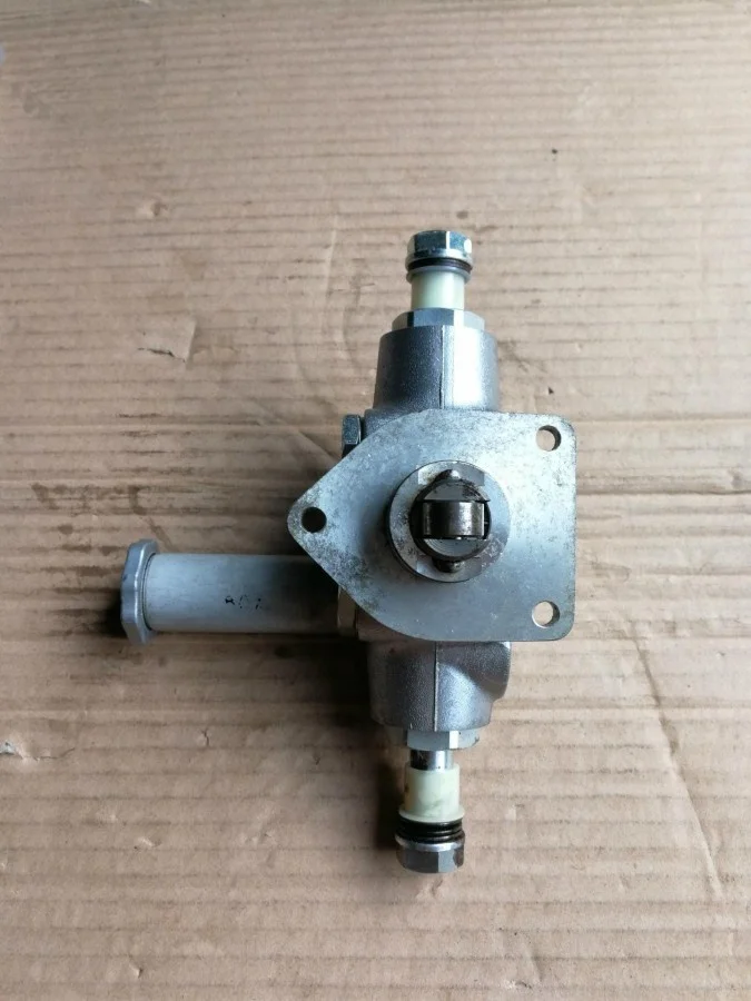 Hot Selling Original Factory Oil Pump Assembly 614080719 for SINOTRUK HOWO Truck Spare Parts