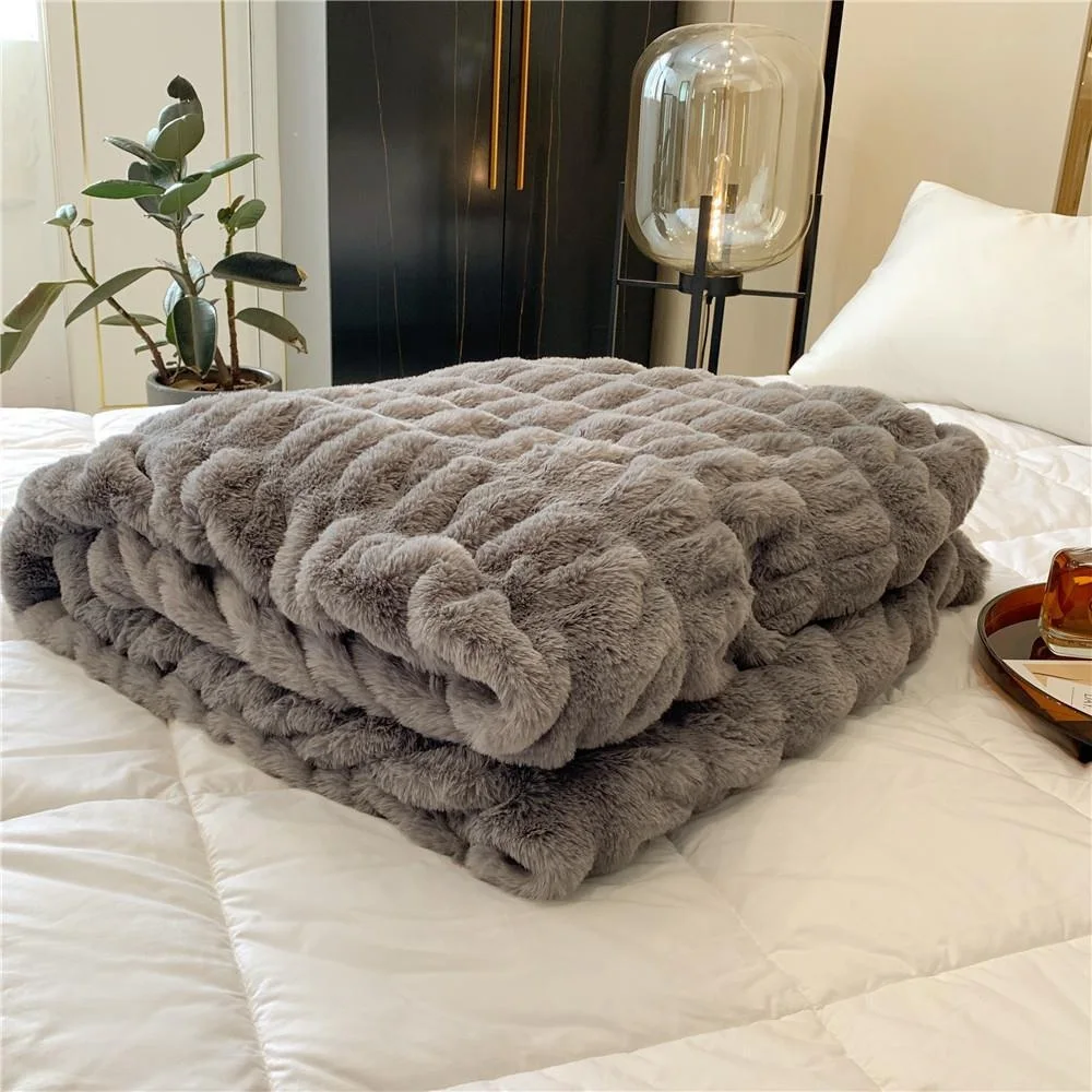 Soft Stylish Luxury Warm Embossed Tie Dye Ruched Bubbly Rabbit Faux Fur Minky Throw Blankets for Winter