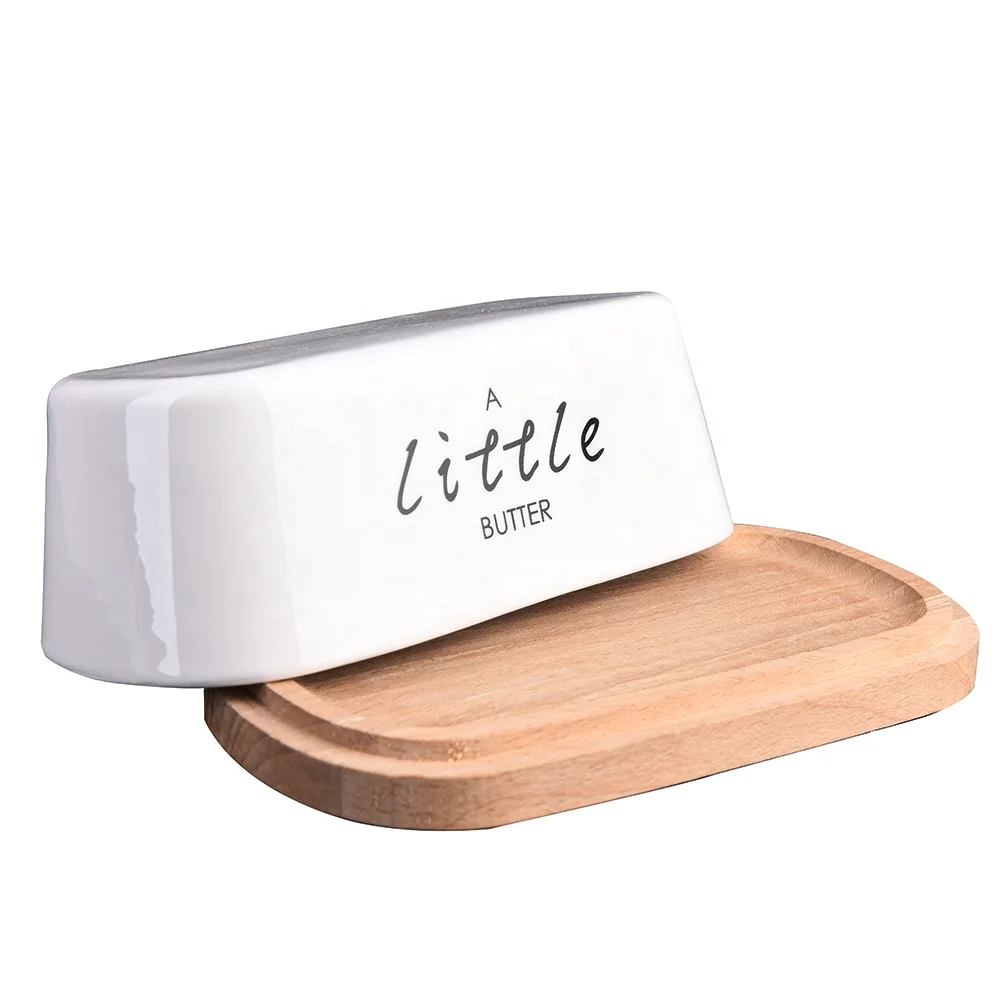 Белая керамическая тарелка для масла и сыра с бамбуковой крышкой