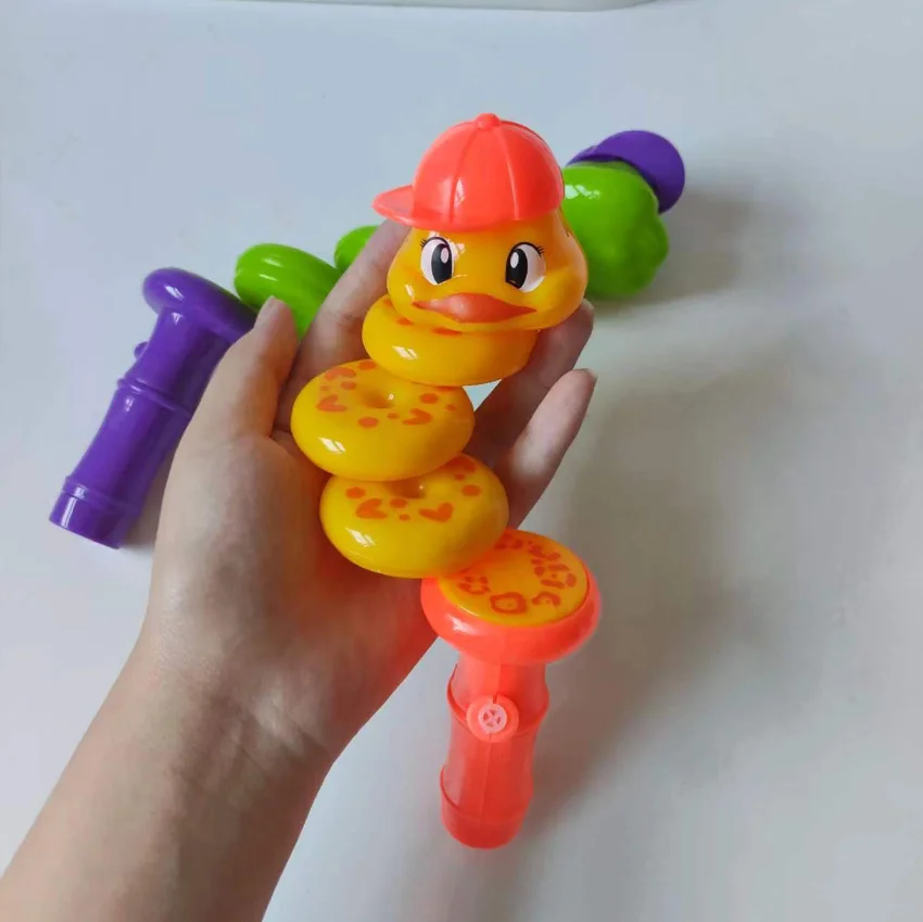 Wholesale high quality whistle Twist snake and duck toys decompression swing power controlled balance swing toys