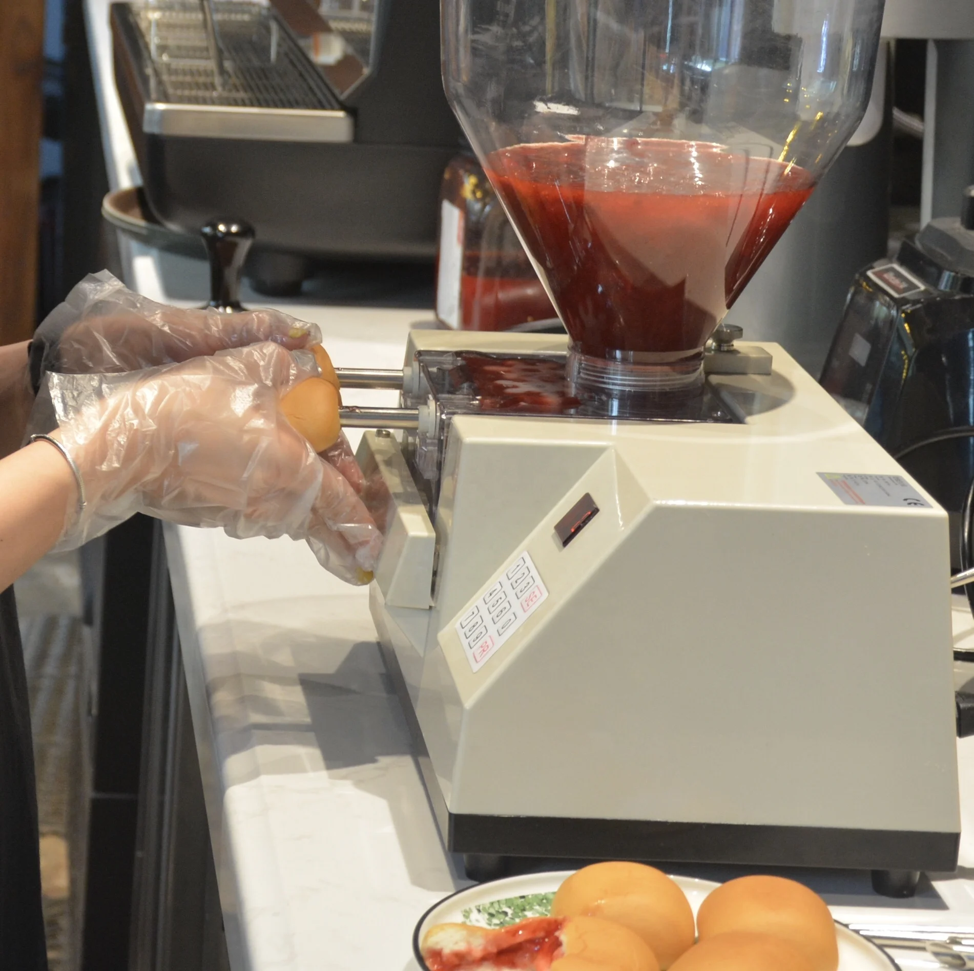 Small Size, Big Flavor: Mini Automatic Cake Injector Unleashes Possibilities!