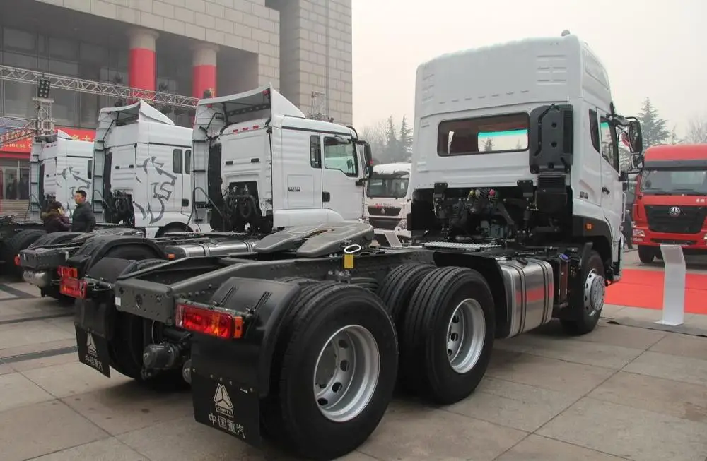 Sinotruk Sale 420Hp Faw Semi Trailer Howo Tractor Truck 6X4