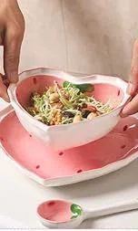 Heart Shape Salad Bowl Sushi Dishes Ceramic Dessert Plate Cute Strawberry Fruit Appetizer Serving Bowl