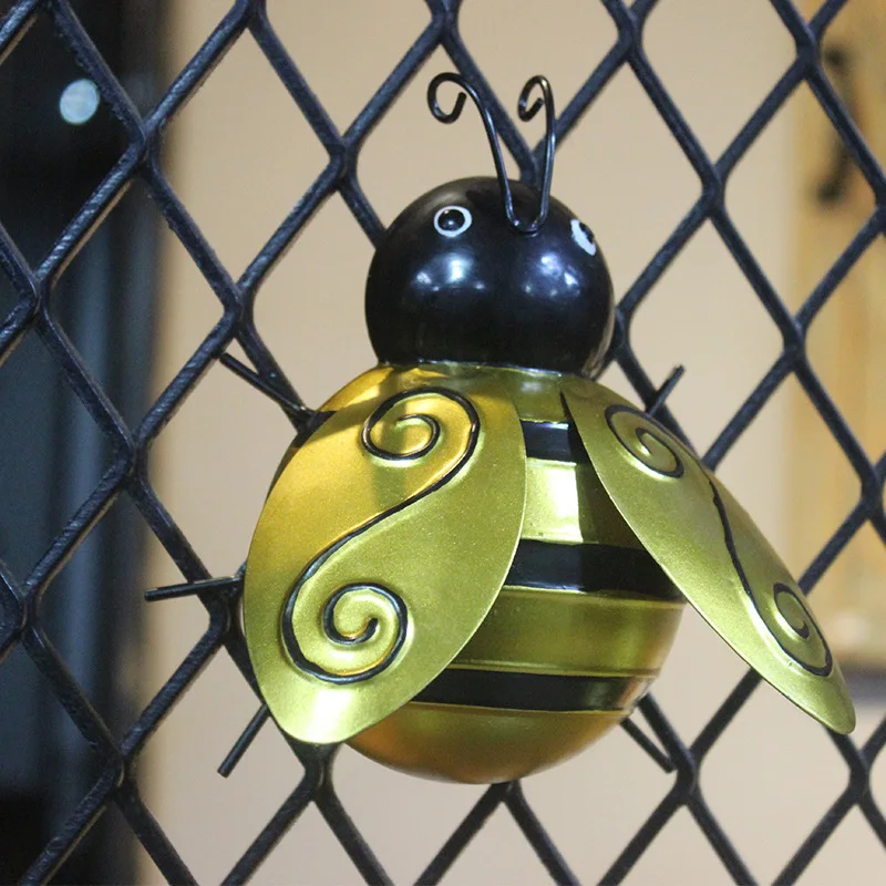 Pastoral Creativity Iron Three dimensional Metal Golden Bee Wall hanging Home Decoration