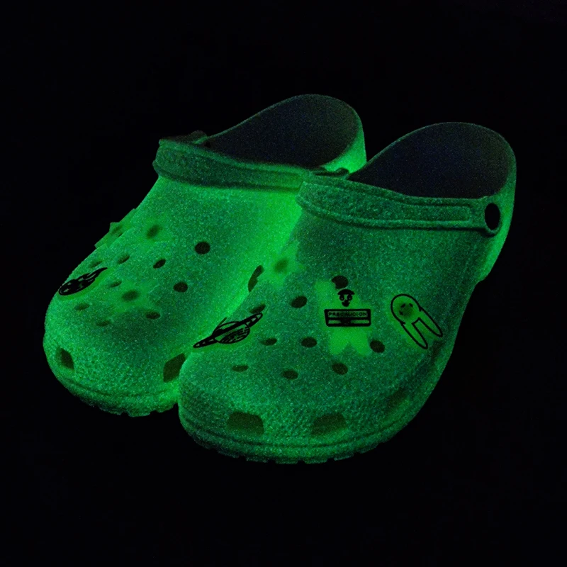 
Ins Hot selling Bad Bunny Shoes Custom Logo Slide Mens Beach Sandals Growing At Dark 