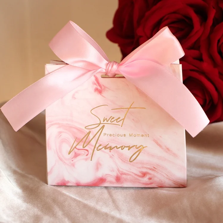 Customized small marble bags bonbons paper shopping bags golden hot stamping treated easy to carry out jewelry packaging