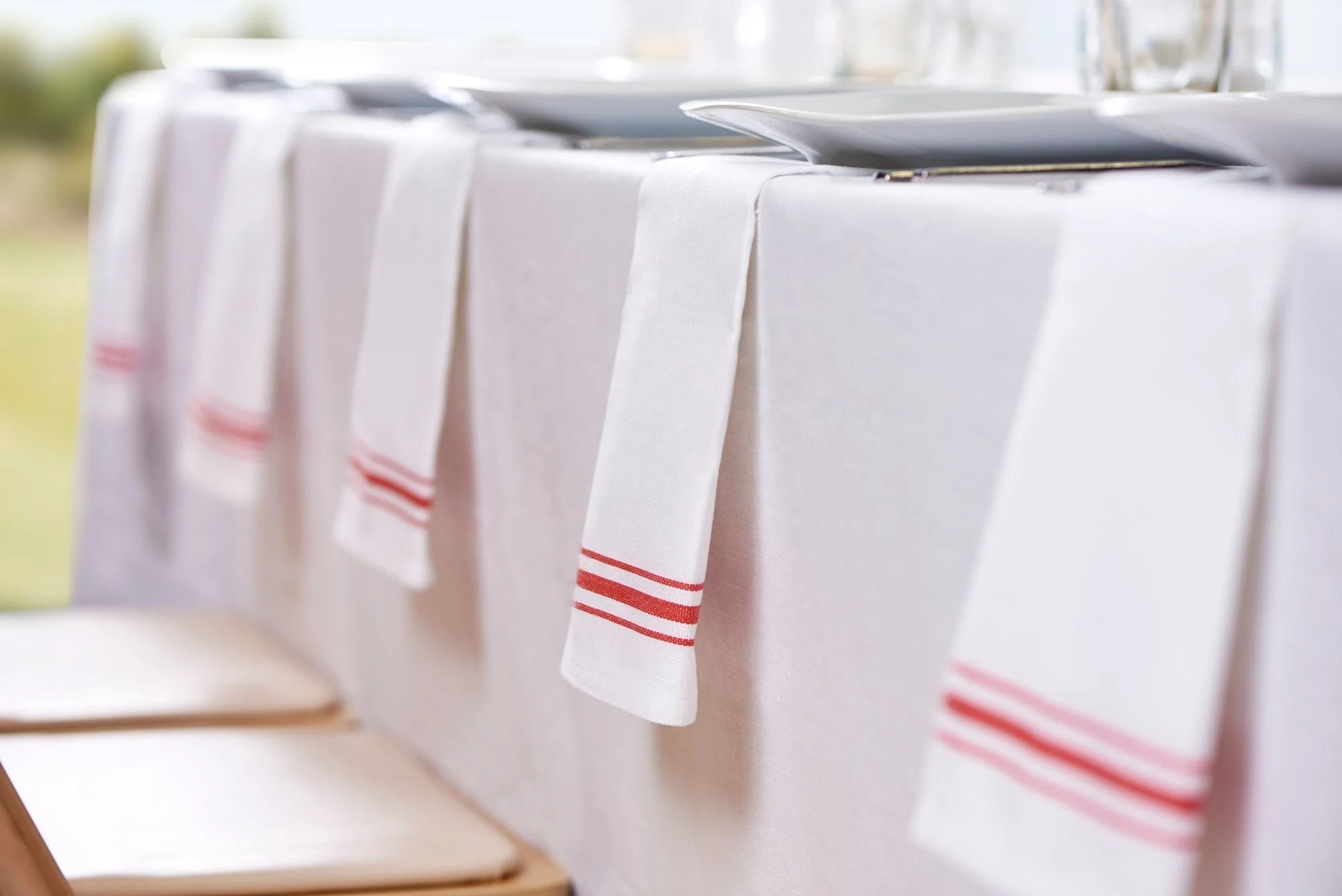 Wholesale MJS Spun Polyester Stripe Bistro Napkin Striped Dinner Napkins for Party Home Hotel Restaurant