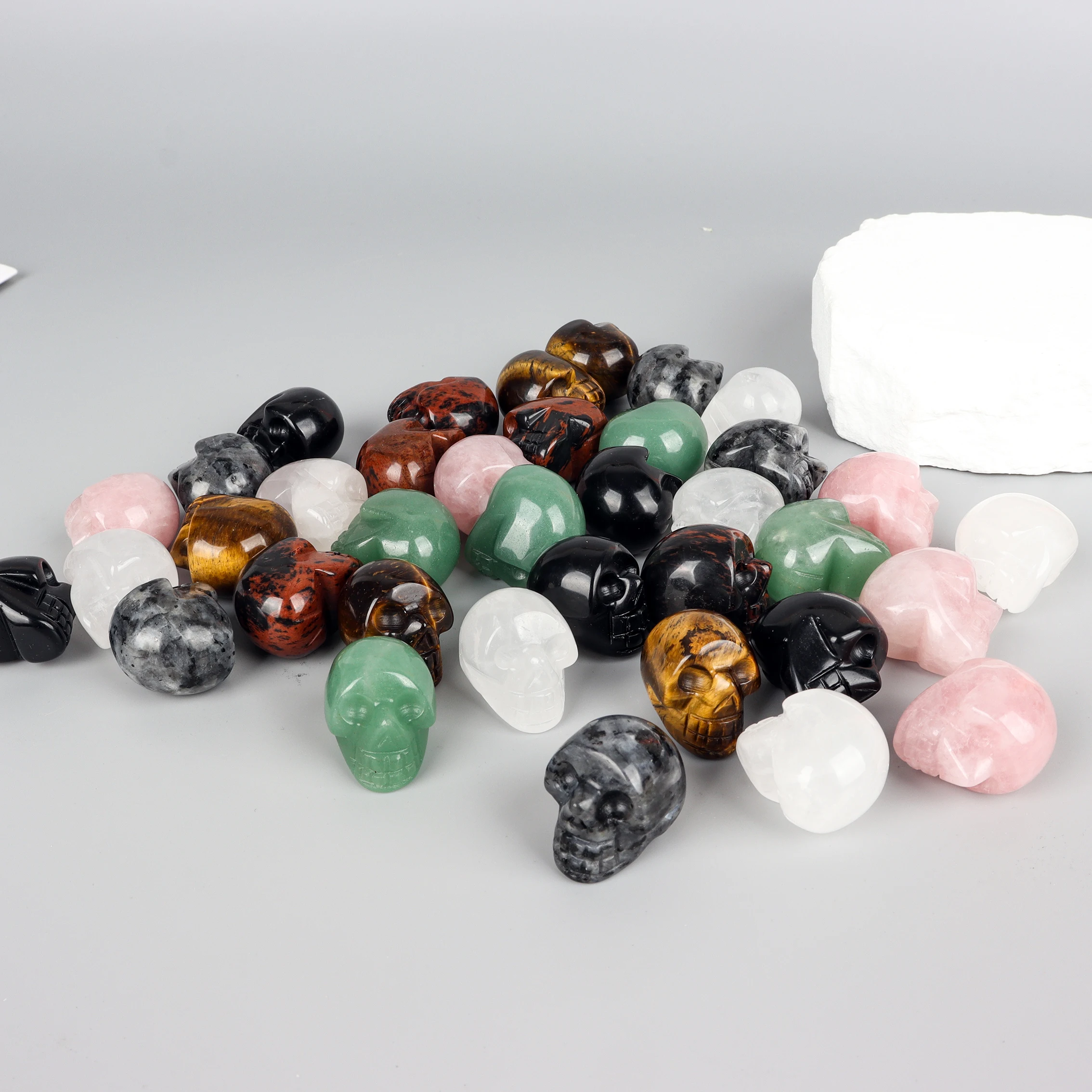 Mix Gemstone Skulls Wholesale Agate & Gemstone Skull supplier healing crystal skulls