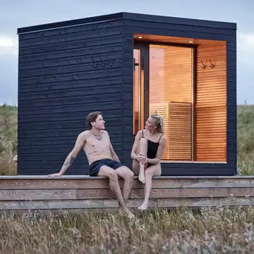 Traditional Red Cedar 6 People Steam Outdoor Cube Sauna