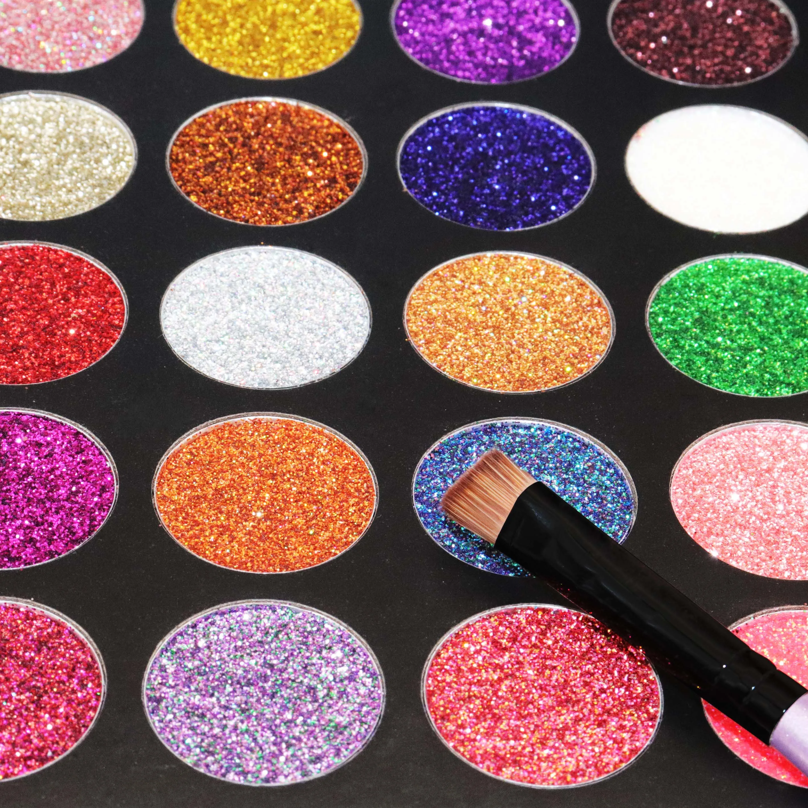 Custom Logo 35 Colors Glitter Eyeshadow Palette High Pigment Vegan Cosmetics OEM Eye Shadow Palette