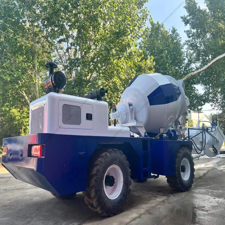 High efficiency automatic weighing mixing mobile concrete mixer with loading hopper, 1500l self propelled concrete mixer