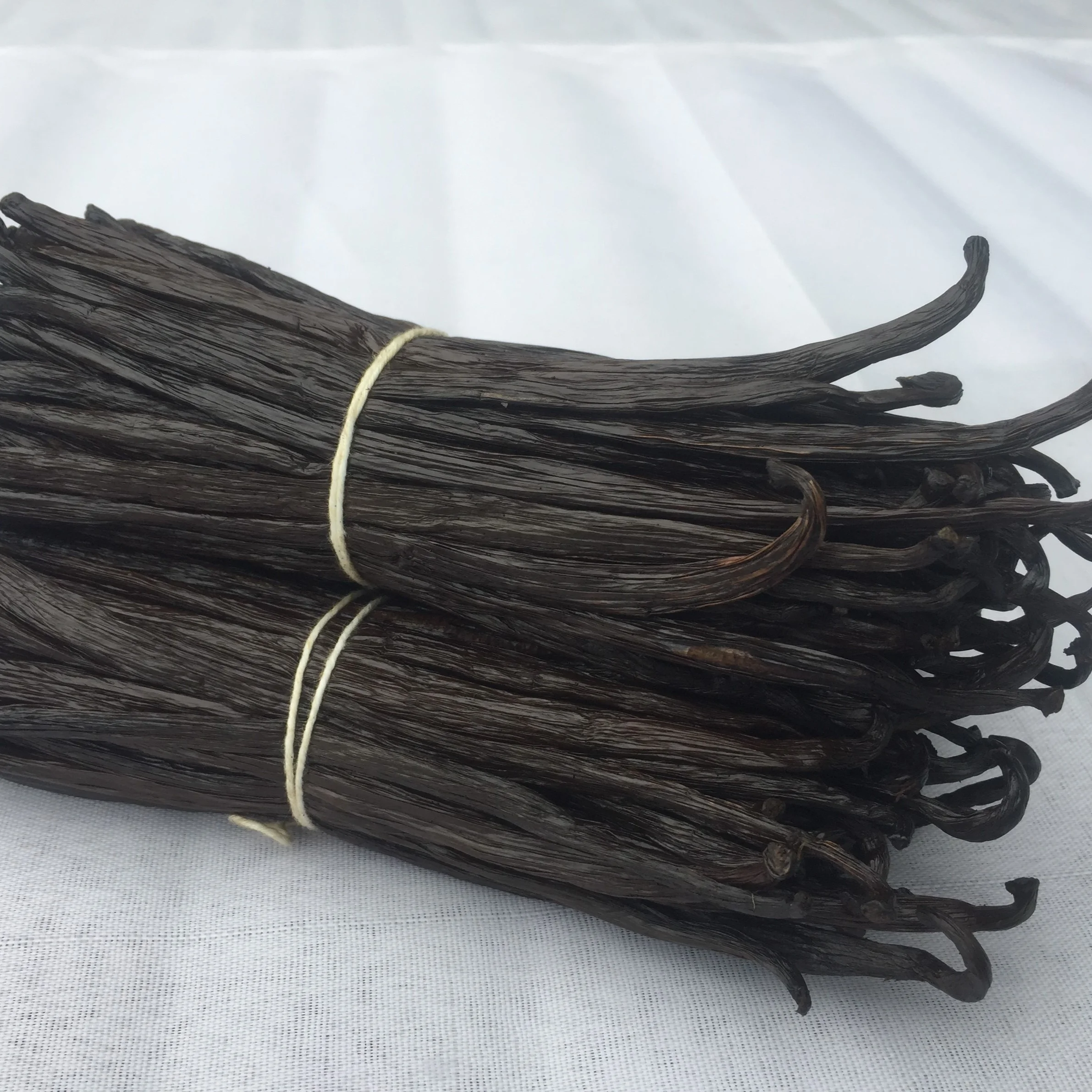 
 Высококачественные Ванильные бобы вишни класса 1 20-22 см для экстракции высококачественного индонезийского Бурбона, хит продаж, по лучшей цене  