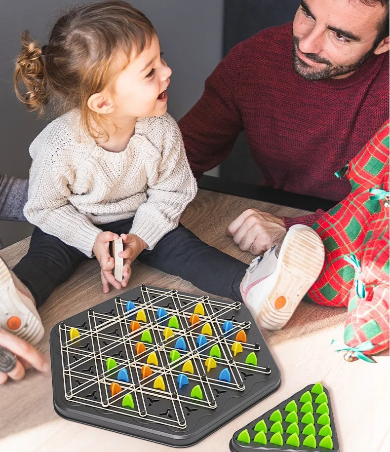 Hot Selling Kids Exercise Hand-eye Coordination Ability Toys Funny Mulitplayer Game Educational Chain Chess Game