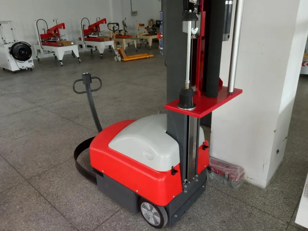 Mobile pallet stretch film wrapper machine robot