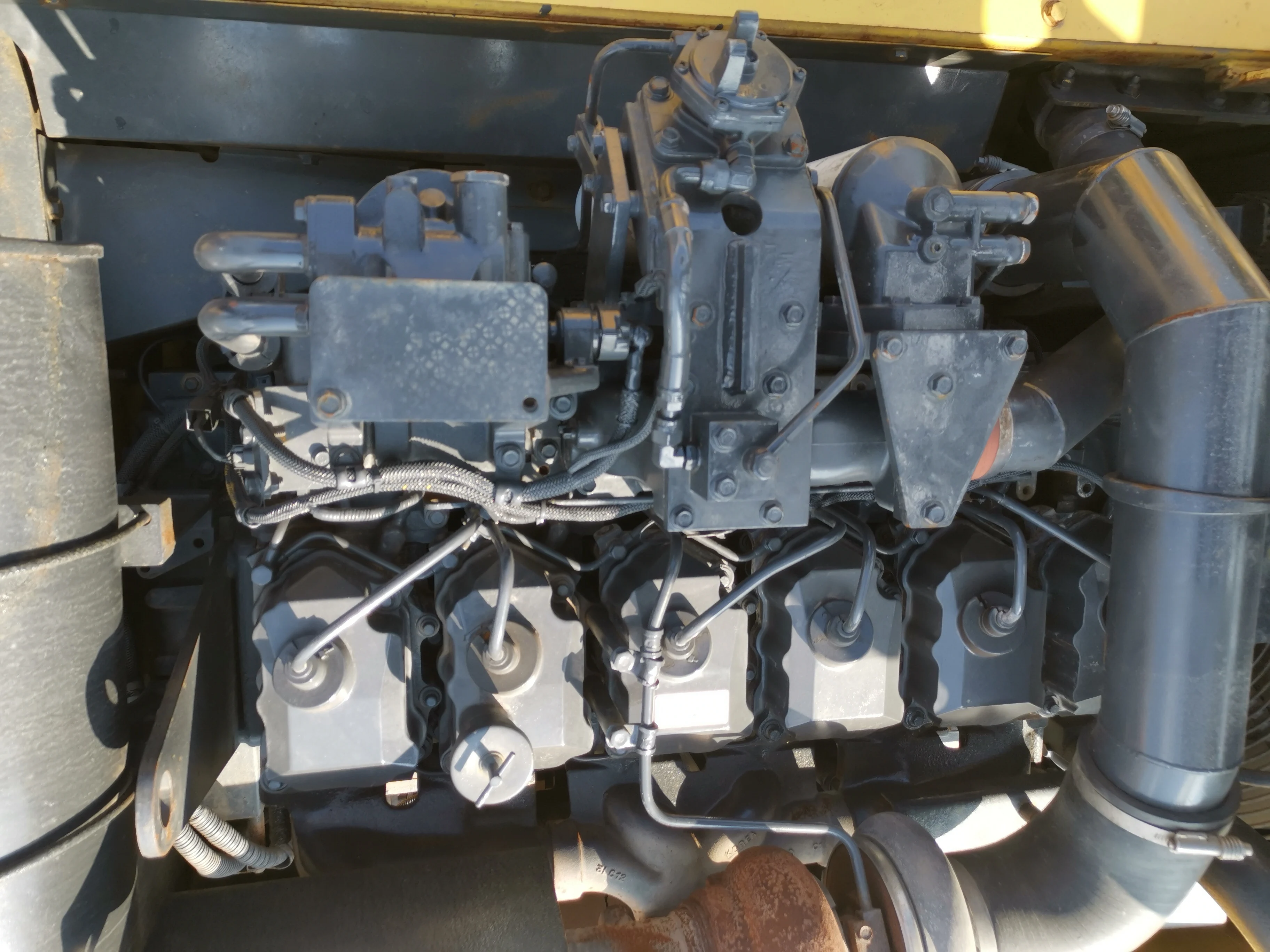 
Komatsu 40 ton usedpc400-7 crawler excavator japan original engine manufactor breaking hammer 