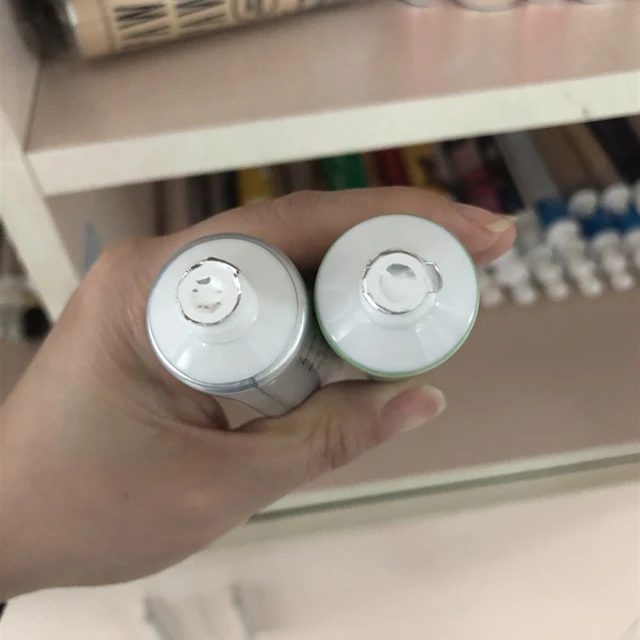 Automatic Vertical Plastic Tube Shoulder Injection Machine