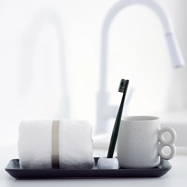 Prime Quality Korean Brand Ideal Dentique Brand Regular Size Polyester Toothbrush For Adults For Home Use