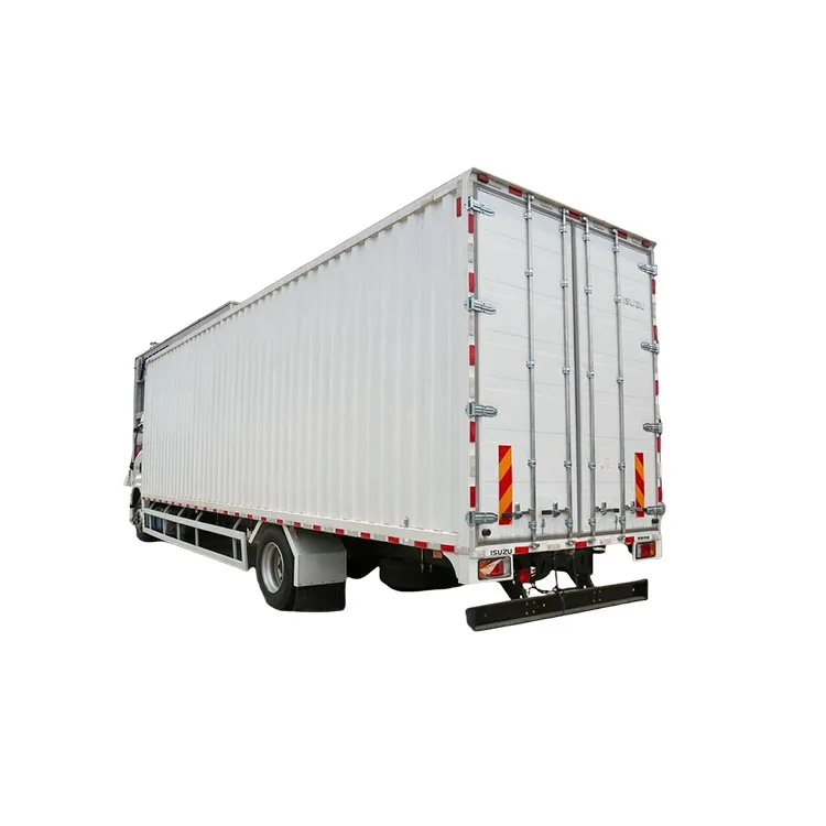 China Qingling  4*4 Manual Cargo Trucks for Express transportation