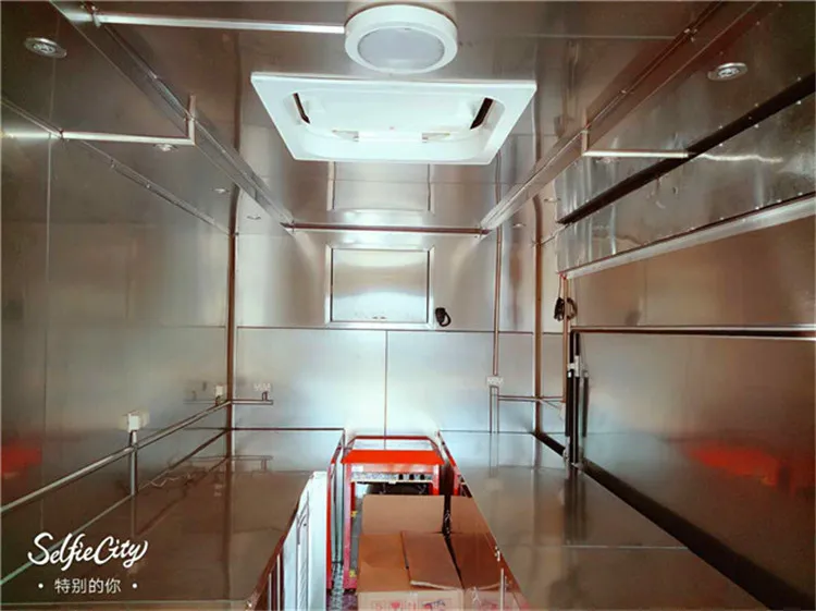 Chinese Supplier Low Price Cooking Van Bakery Food Truck Kitchen Island Cart Spare