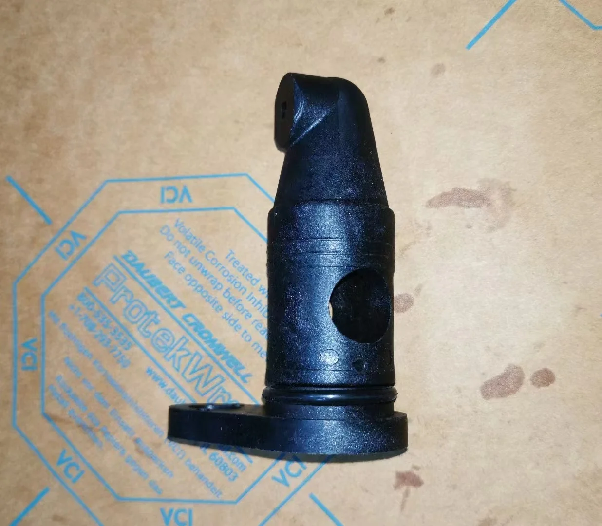 Piston cooling nozzle 4058947 3082522 3068526 Suitable for Cummins  N14 engine