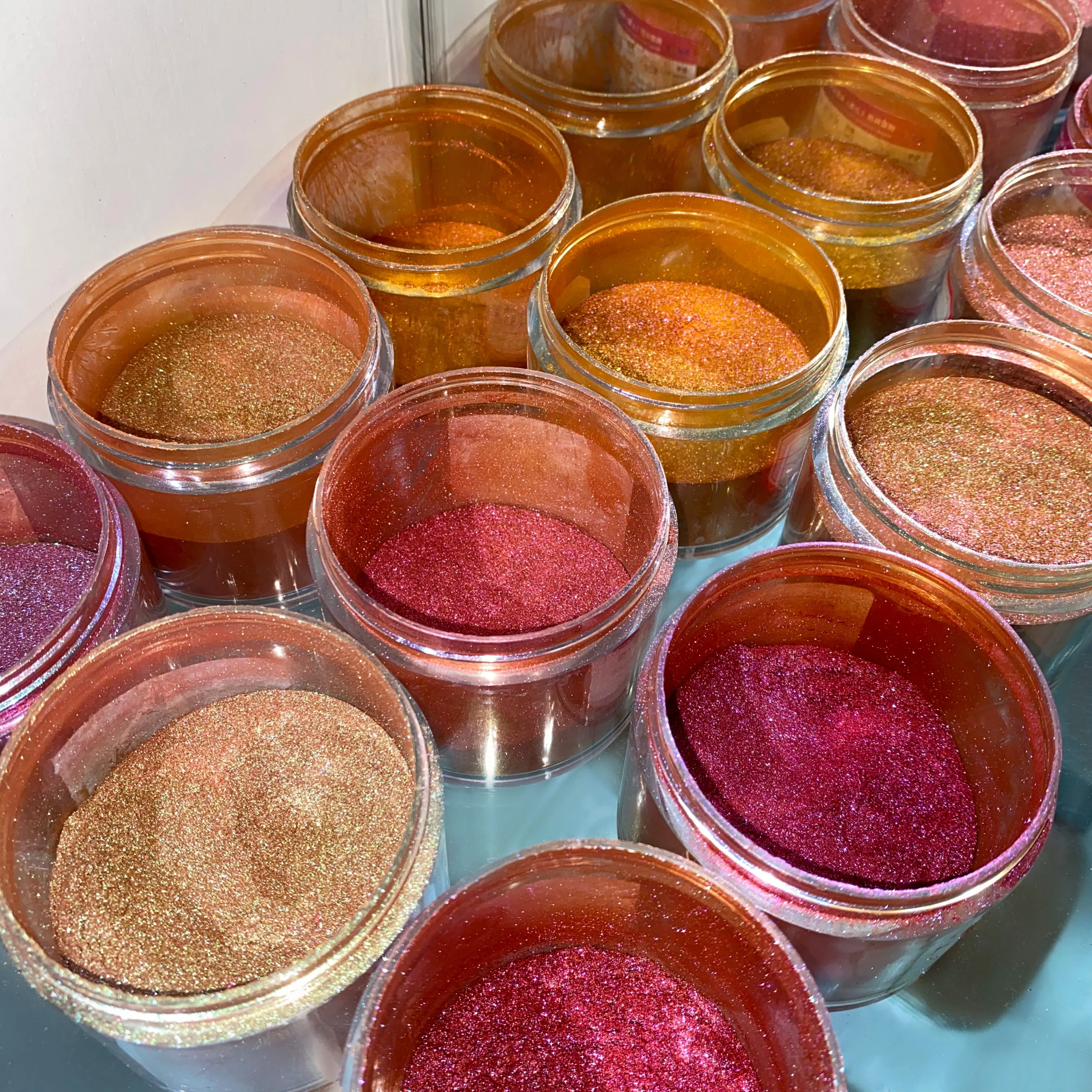 Cosmetic Grade Color Shift Pearl Eyeshadow Pigment  Super Sparkle Loose Aurora Chameleon Pigment for Makeup, Body Glitter