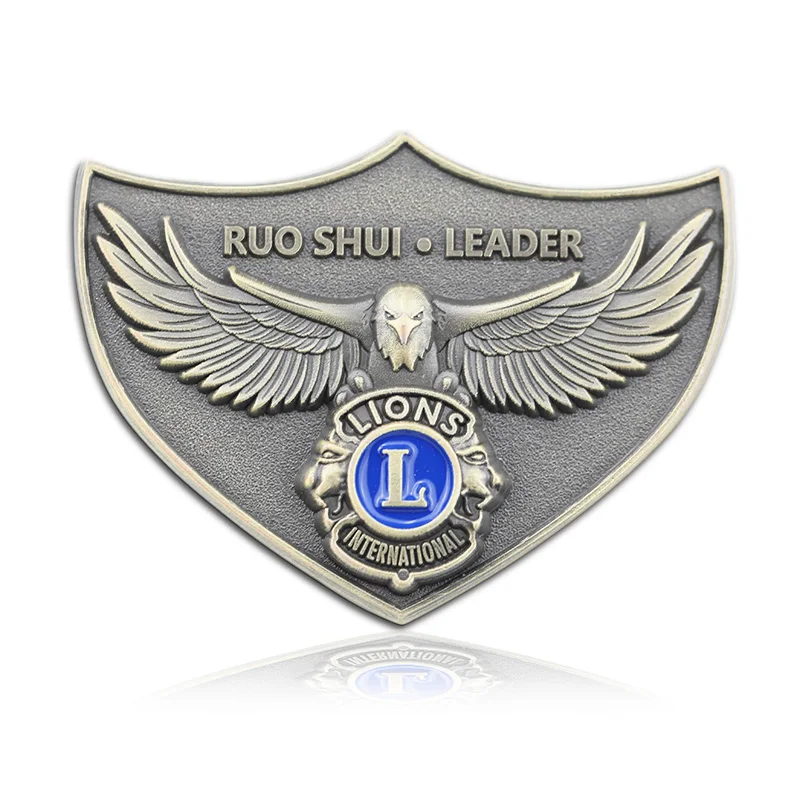 Customized high quality metal gold decoration lion club design logo pin badge