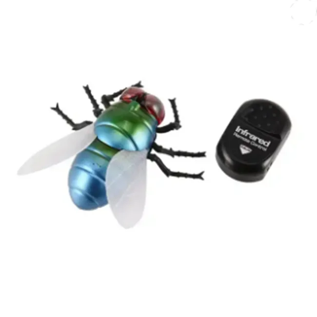 Hot Sales Insects Simulation Ladybug Flying Bee Inductive RC Plastic Toy Realistic Infrared Remote Control For Kids Games Toys