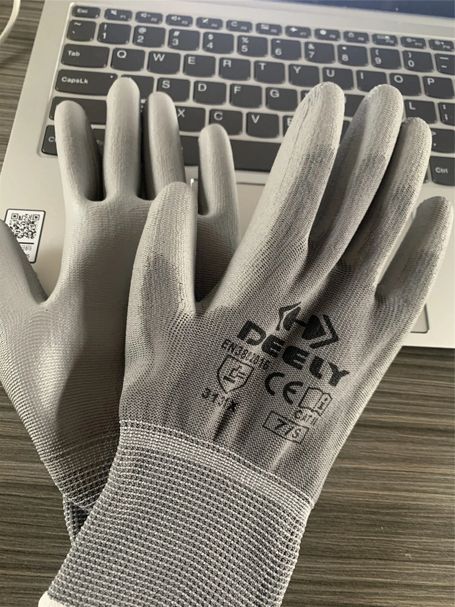 PU Coated Glove With Polyester/Nylon Shell In 13G Safety Gloves 2023