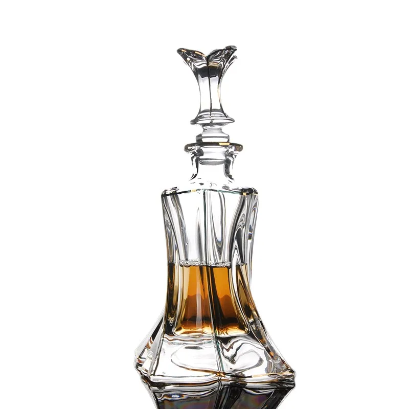450Ml Hot Selling Whisky Globe Custom Bottle Diamond Wine Glass Creative Gift Set 500Ml Plain Whiskey Decanter With  2 Sealed
