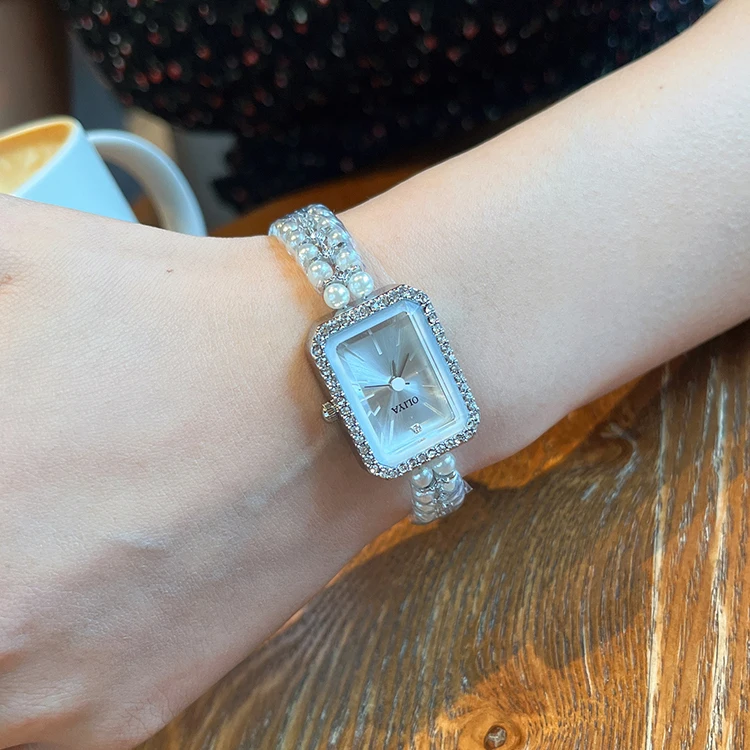 Custom Watch Logo 186 Rectangle Pearl Watch Band Bracelet Pearl Vintage Lady Quartz Watches Rhinestone Elegant Ladies Wristwatch