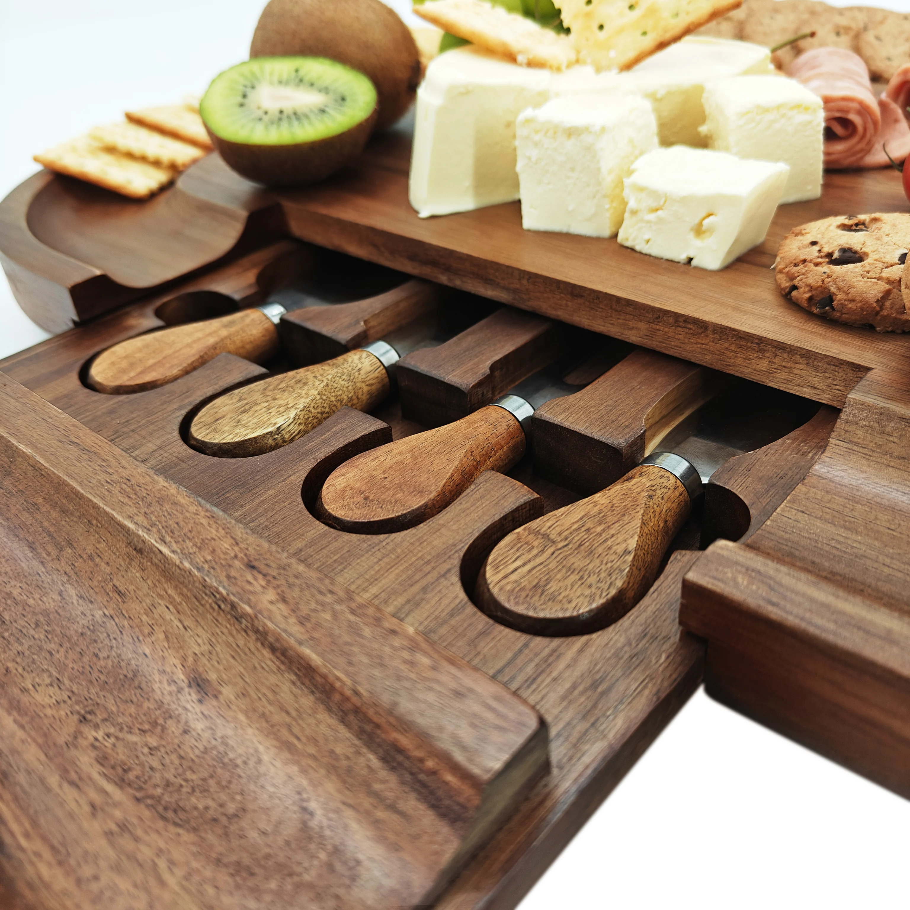 Wholesale wooden cheese board knife set custom cheese platter tray wood charcuterie board round acacia wood cheese board