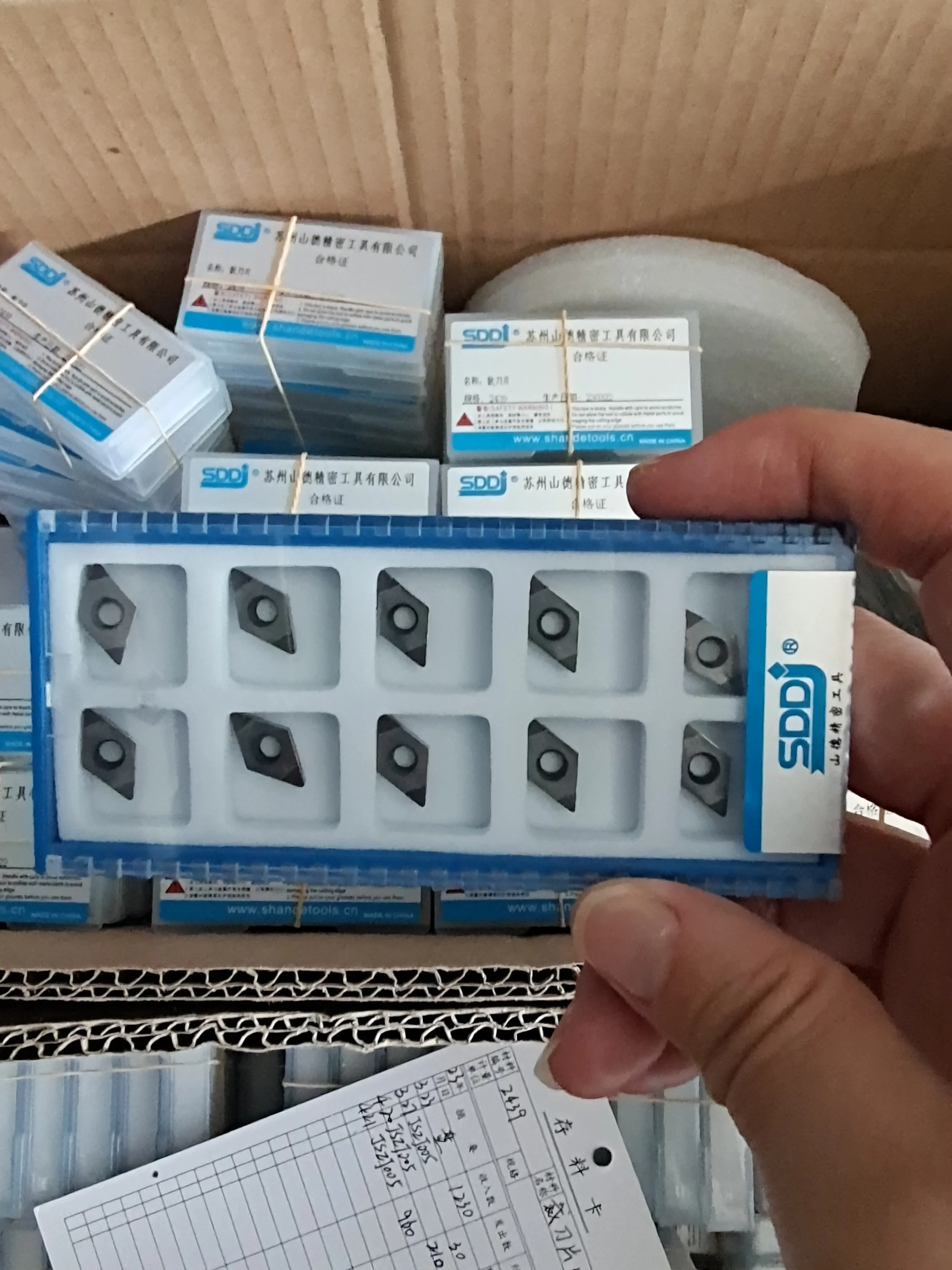 High quality PCD turning inserts VGGT 110301 lathe tools