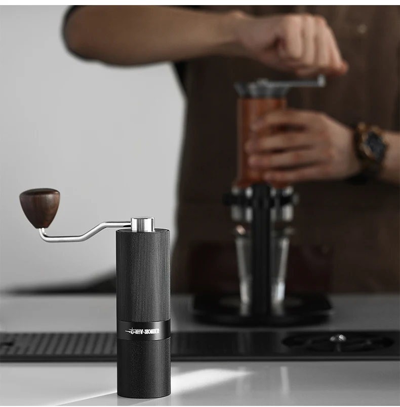 Customized logo Mini Professional Hand Portable Travel Outdoors Hand operated coffee bean grinder Racing M1-Manual  Grinder