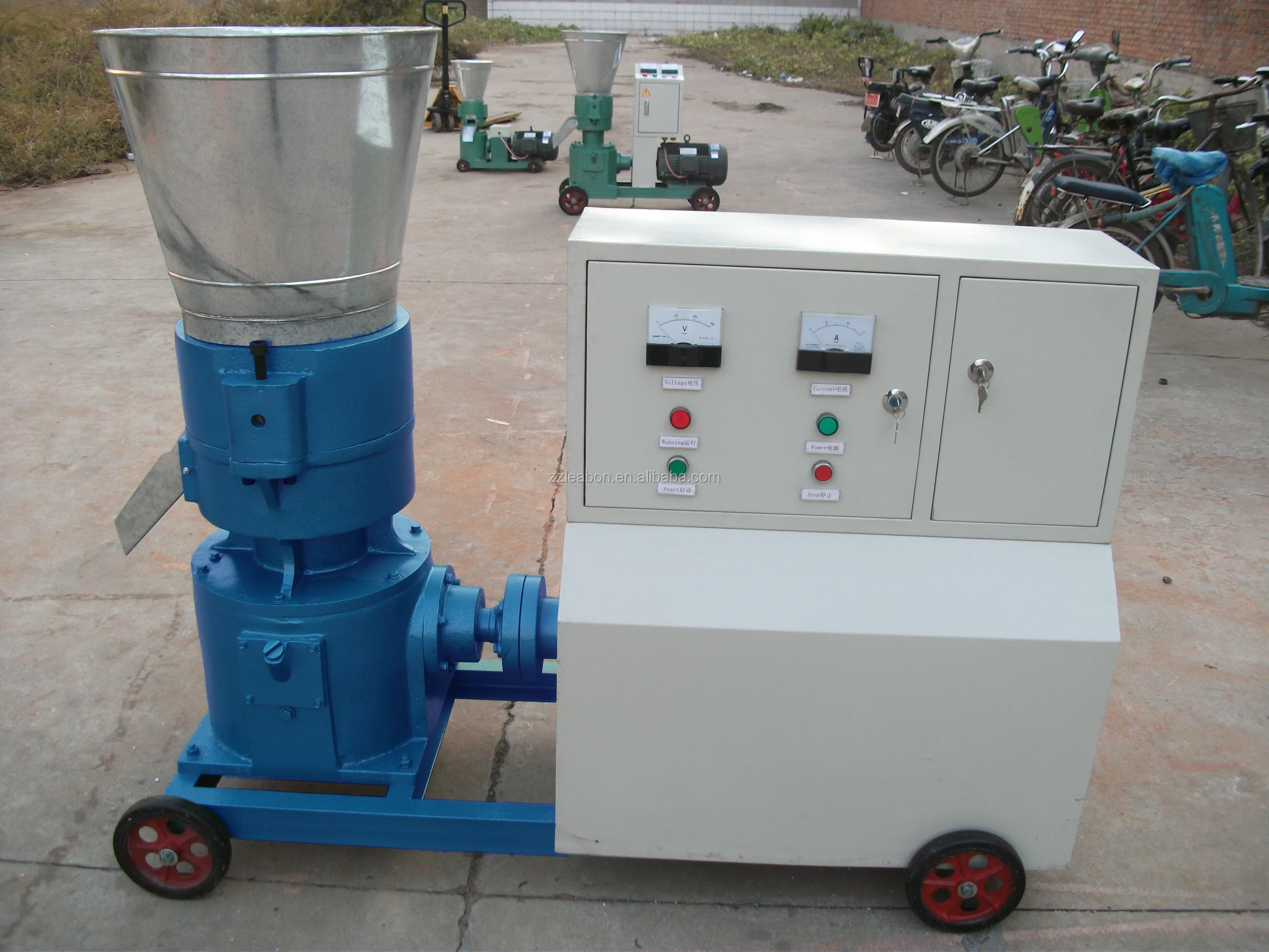 500 Kg Poultry Cattle Rabbit Feed Mill Machine Animal Feed Pellet Milling Machine