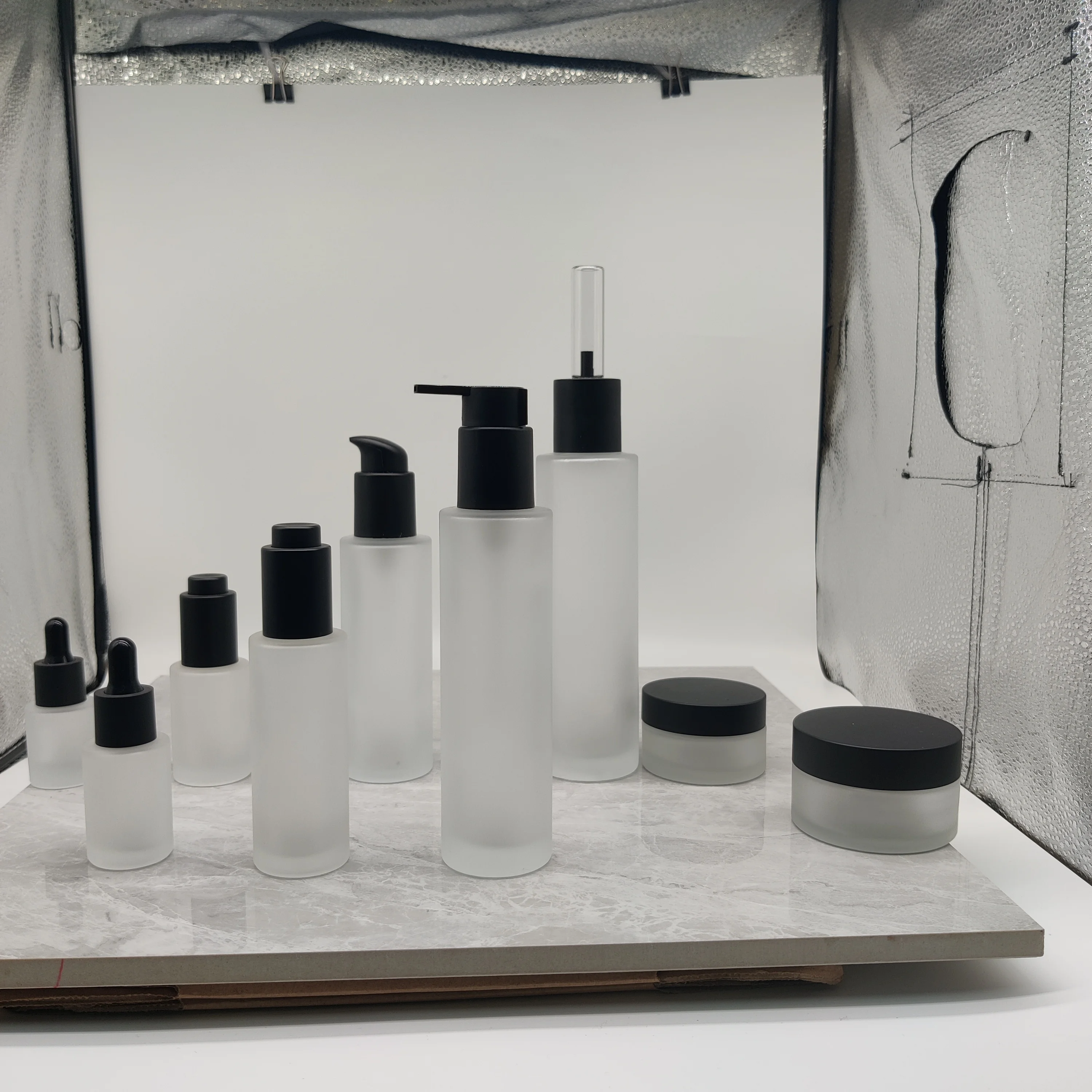 5ml 15ml 20ml 30ml 50ml 100ml essential oil serum flat shoulder frosted clear glass dropper