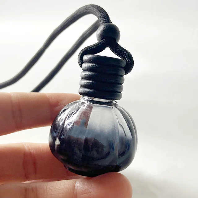 Hot Sale Hanging Bottle 8ml 10ml 15ml Black Flat Square Shape Glass Diffuser Bottle Car Perfume Bottles
