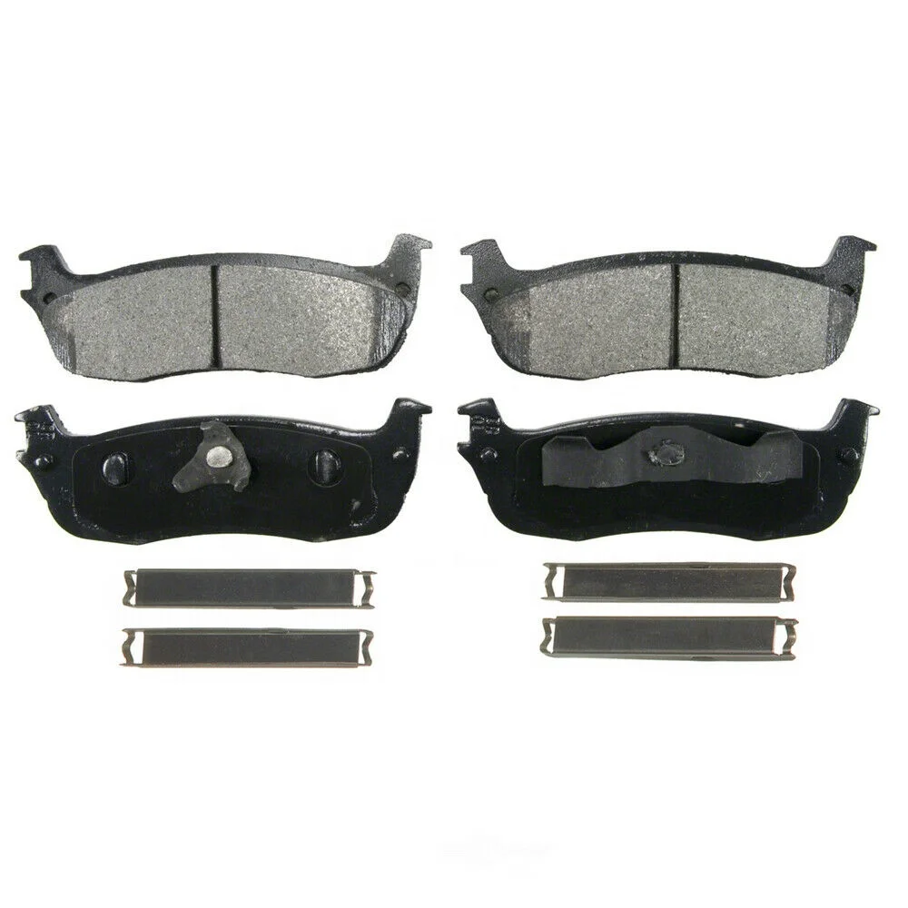 Производительность, хорошее качество Автозапчасти тормозные колодки D711 для Lincoln