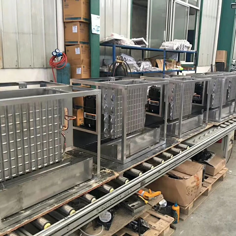 Best-selling commercial 100kg Water Cooled Moon Crescent Ice Maker Machine 200lb