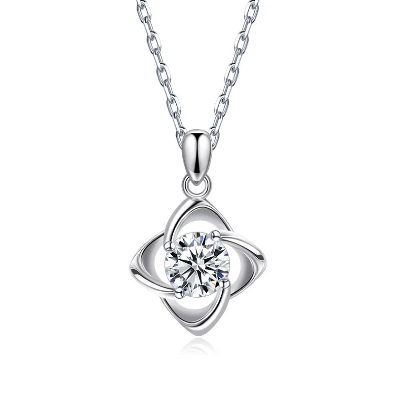 Lerca 18K gold four-leaf clover pendant niche design PT950 platinum inlaid with moissanite light luxury luxury jewelry