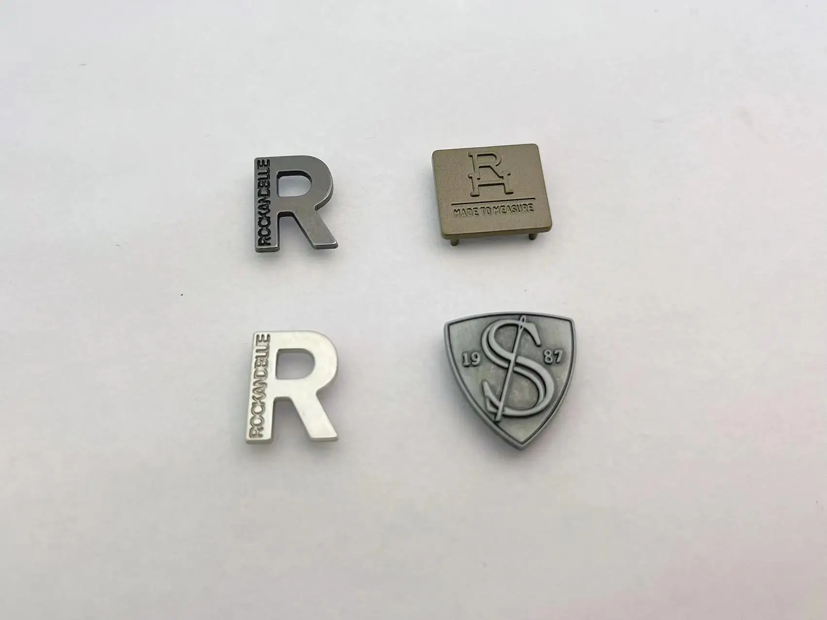 Custom Personalized Metallic Letter Brand Label Jewelry Logo Metal Tags for Clothes Customizable Garment Labels