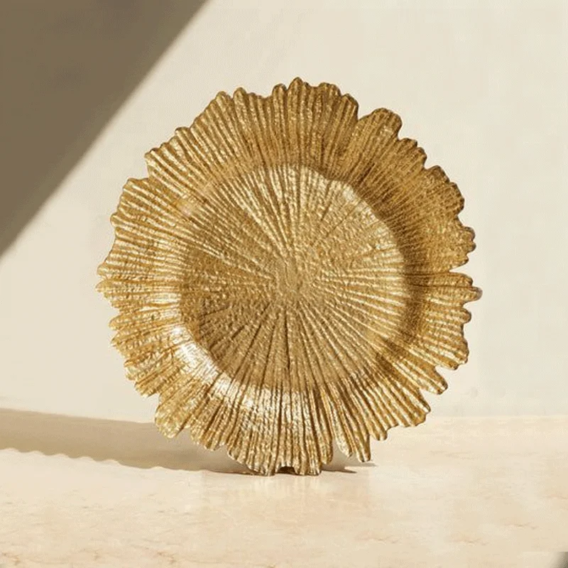 Wholesale Wedding Decoration Supplies Dinnerware Plastic Gold Reef Charger Plates Wedding Christmas Decorate Charger Plate