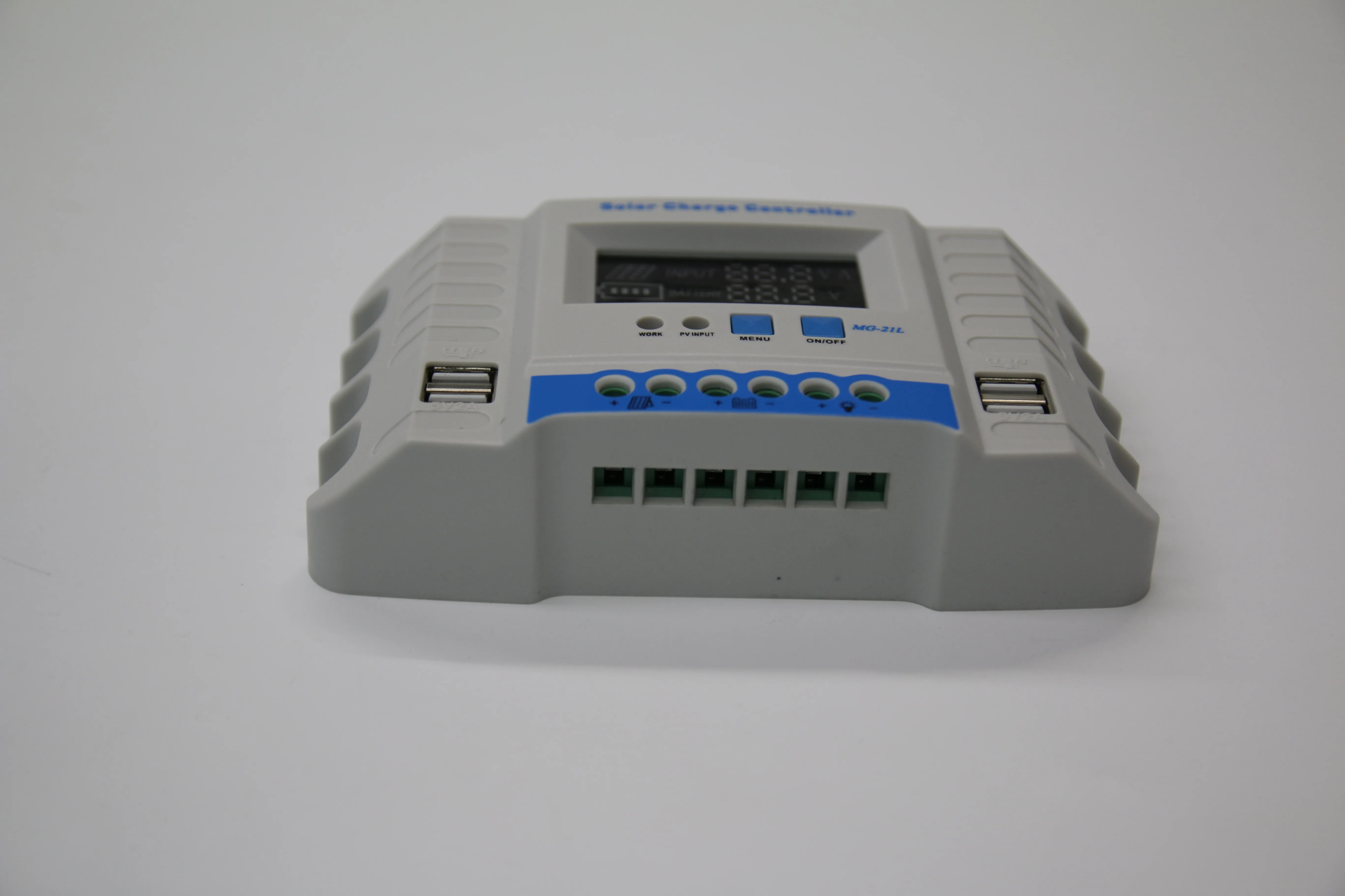 20A 12V 24V to 220V Lithium Off-grid Smart  Pwm Solar Power Regulator