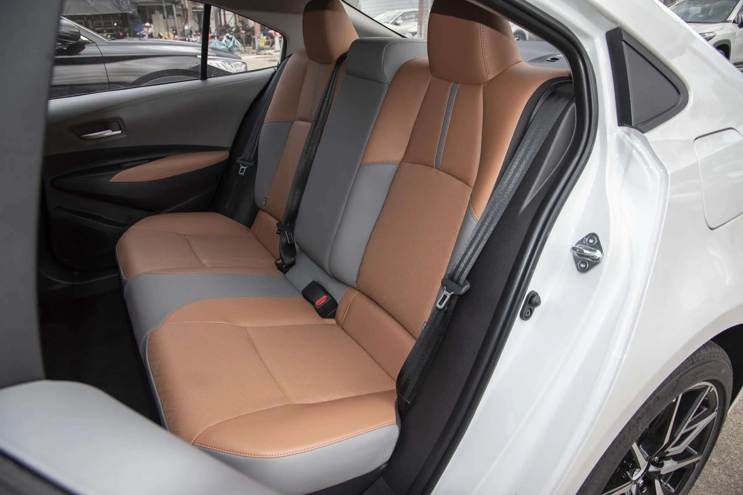 2023 Toyota Levin 1.8L Гибридный новый автомобиль из Китая электромобили оптовая продажа подержанные спортивные автомобили новые энергетические