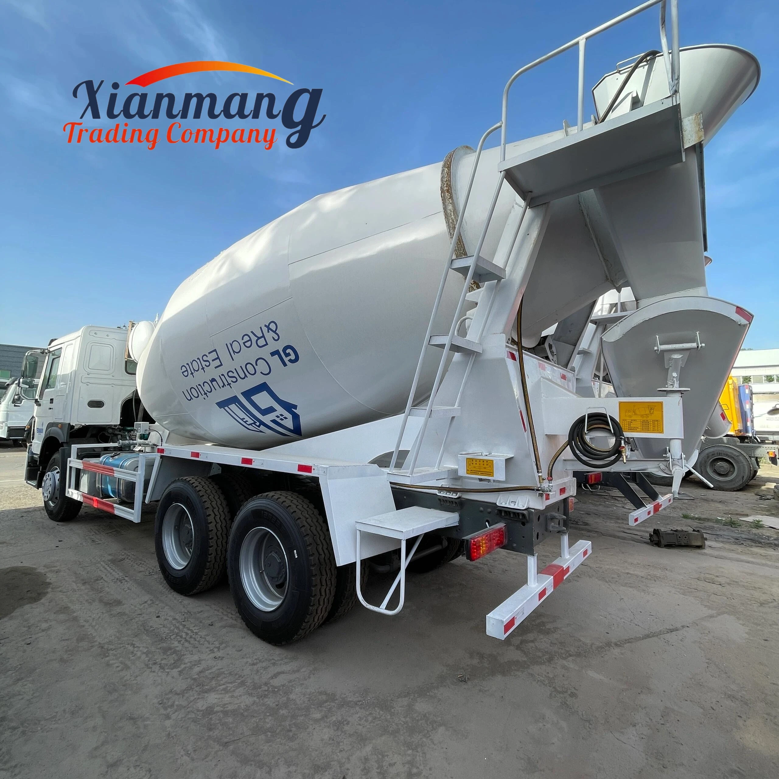 Sinotruck Howo 6x4 10 wheel Concrete Mixer Truck LHD RHD 10cbm 20cbm cement howo mixer truck