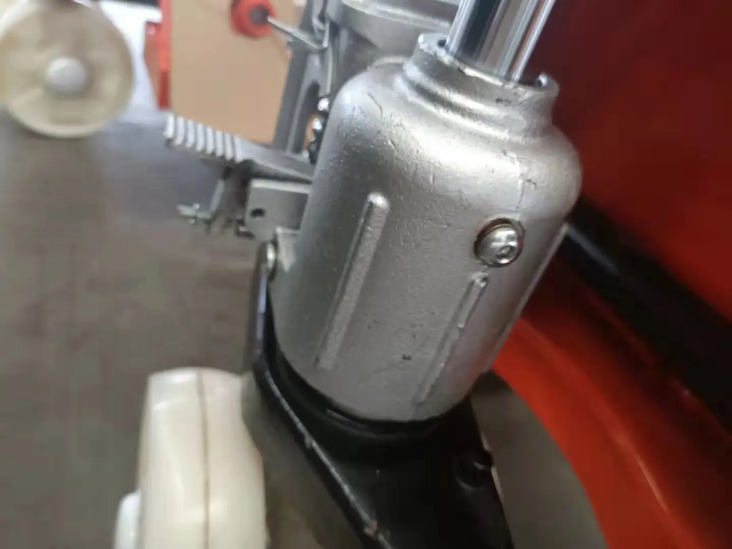 CJLIFT 4400lbs 2000kgs 2ton Capacity Low-Profile Hydraulic Hand Pallet Truck