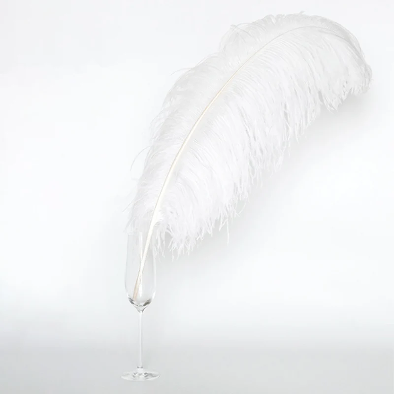 Лидер продаж на Amazon, декоративные белые страусиные перья 20 см, отделка оптом для украшения